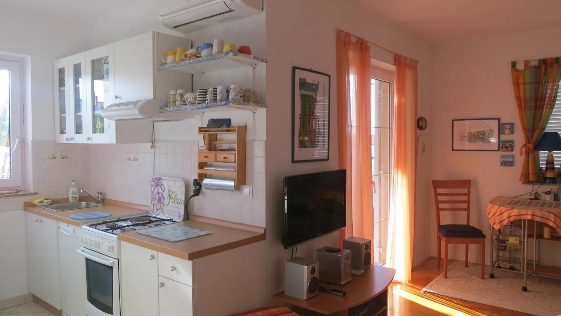 Apartment Apartman Kim Vantacici